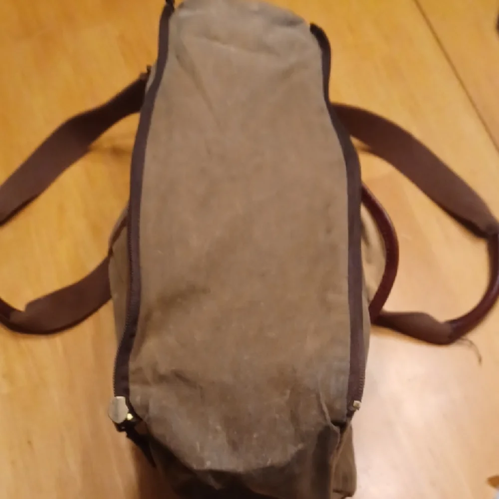 Duluth Trading Co. Expandable Oil Cloth Canvas Leather Trim Tote Bag Rucksack